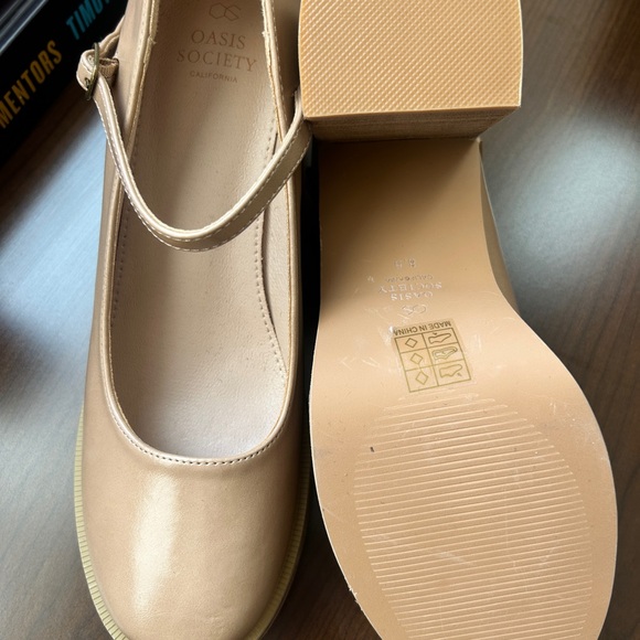 Oasis Society Jennifer Nude Platform Mary Jane Shoe Womens Size 8.5 Block Heel - Picture 9 of 9